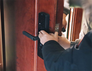 鼎湖24小时上门开锁公司
